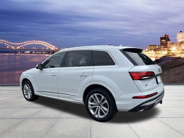 new 2025 Audi Q7 car, priced at $71,800