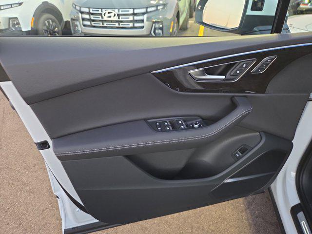 new 2026 Audi Q7 car, priced at $77,995