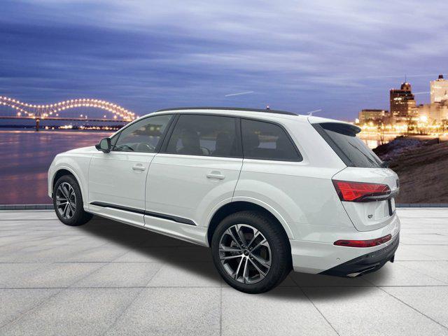 new 2025 Audi Q7 car, priced at $68,355