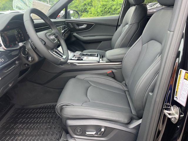 new 2025 Audi Q7 car, priced at $78,250
