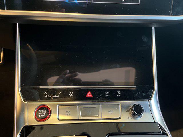 new 2025 Audi RS 6 Avant car