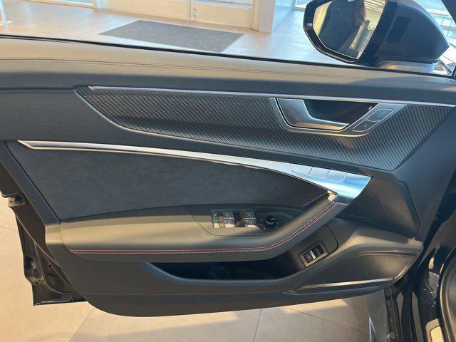new 2025 Audi RS 6 Avant car