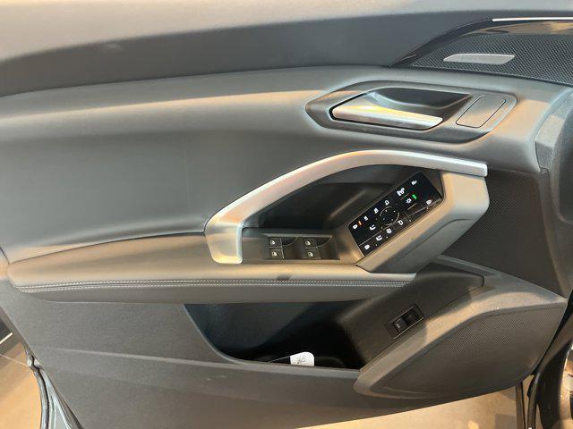 new 2025 Audi Q5 car, priced at $61,300