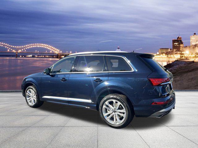 new 2025 Audi Q7 car, priced at $71,800