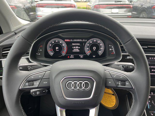 new 2025 Audi Q7 car, priced at $78,250