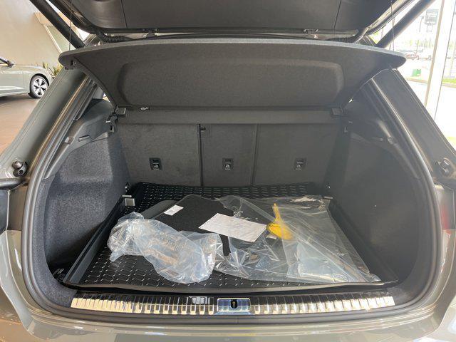 new 2025 Audi Q3 car