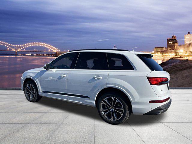 new 2025 Audi Q7 car, priced at $67,605