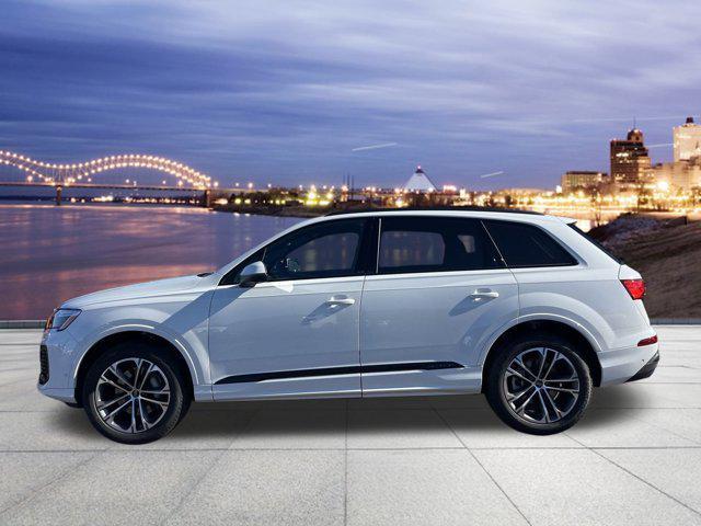 new 2025 Audi Q7 car, priced at $67,605