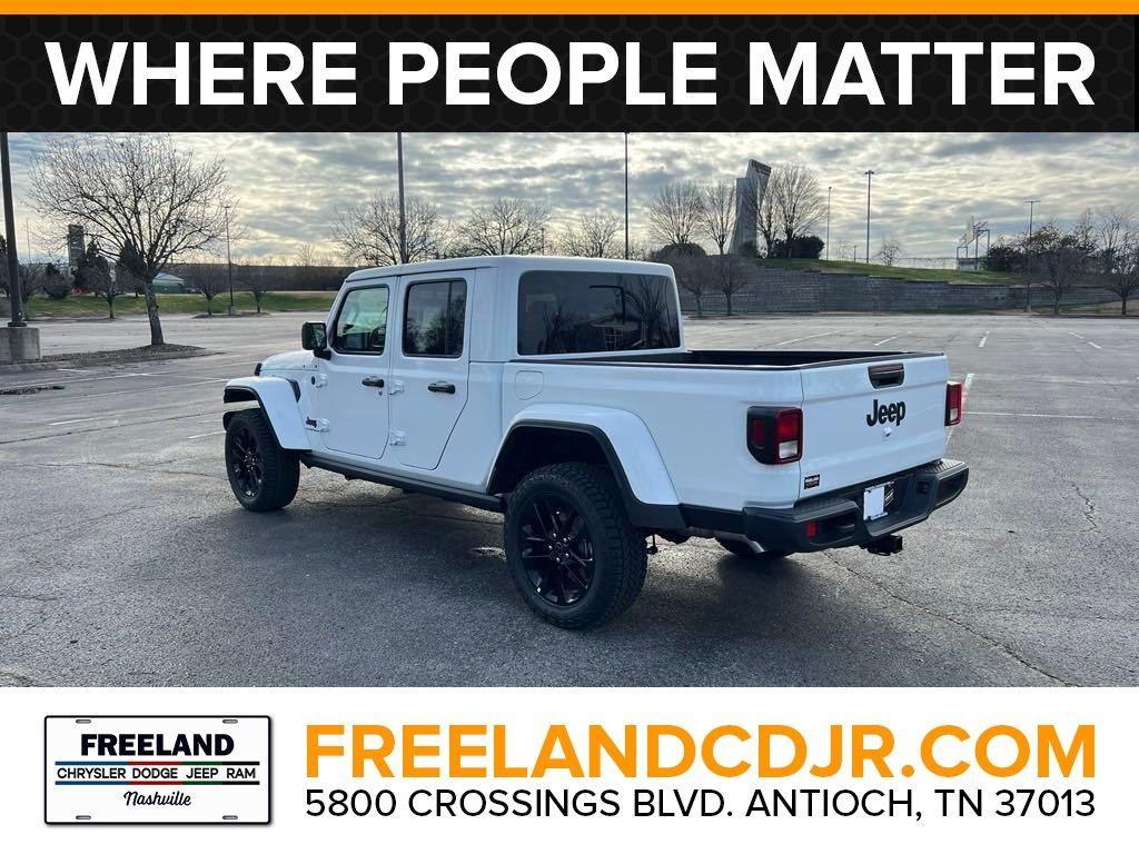 new 2025 Jeep Gladiator car, priced at $43,073