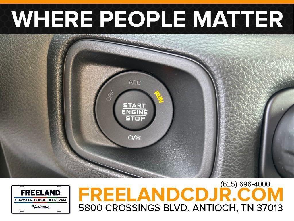 new 2025 Jeep Gladiator car, priced at $38,837