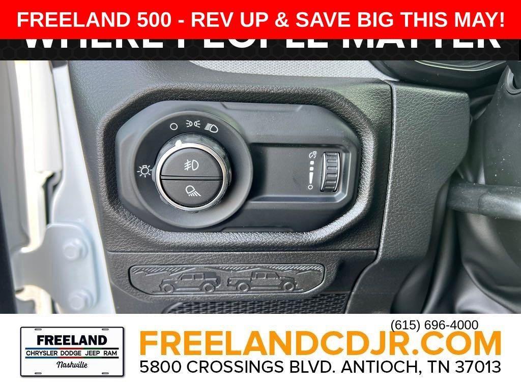 new 2025 Jeep Gladiator car, priced at $38,837