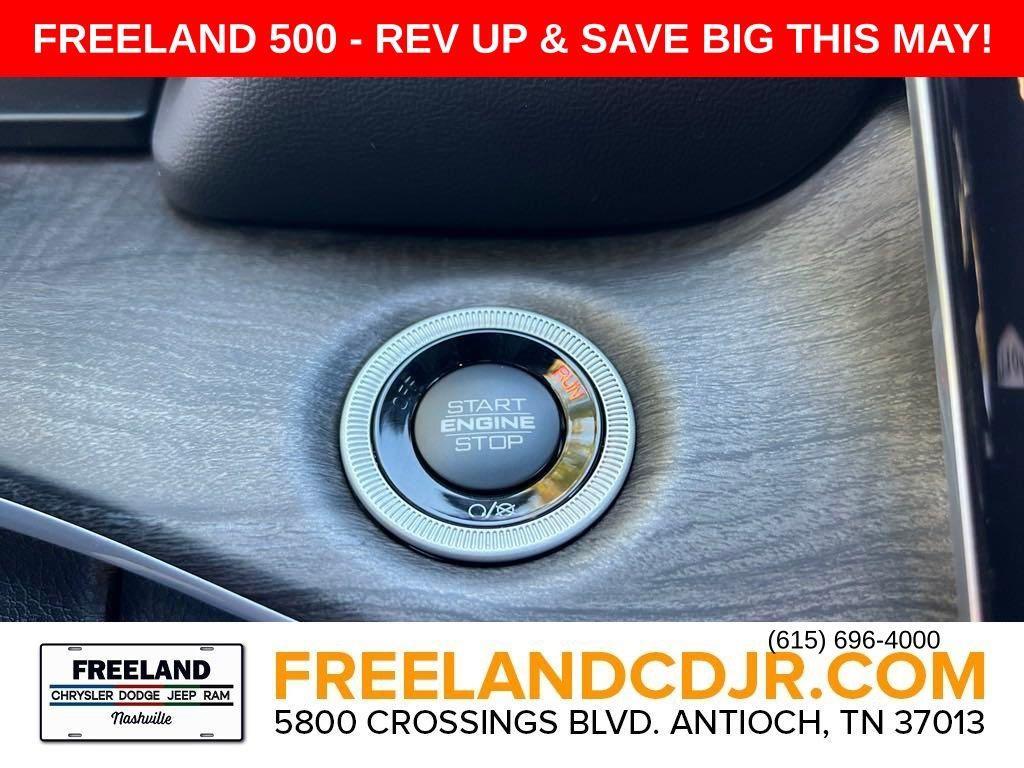 new 2025 Jeep Grand Cherokee car, priced at $46,211
