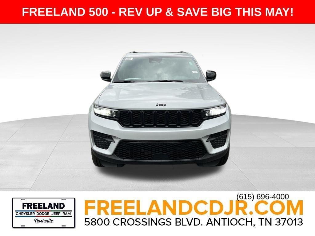 new 2025 Jeep Grand Cherokee car, priced at $43,644