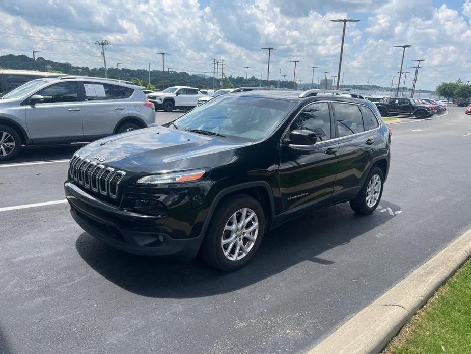 used 2016 Jeep Cherokee car, priced at $10,840