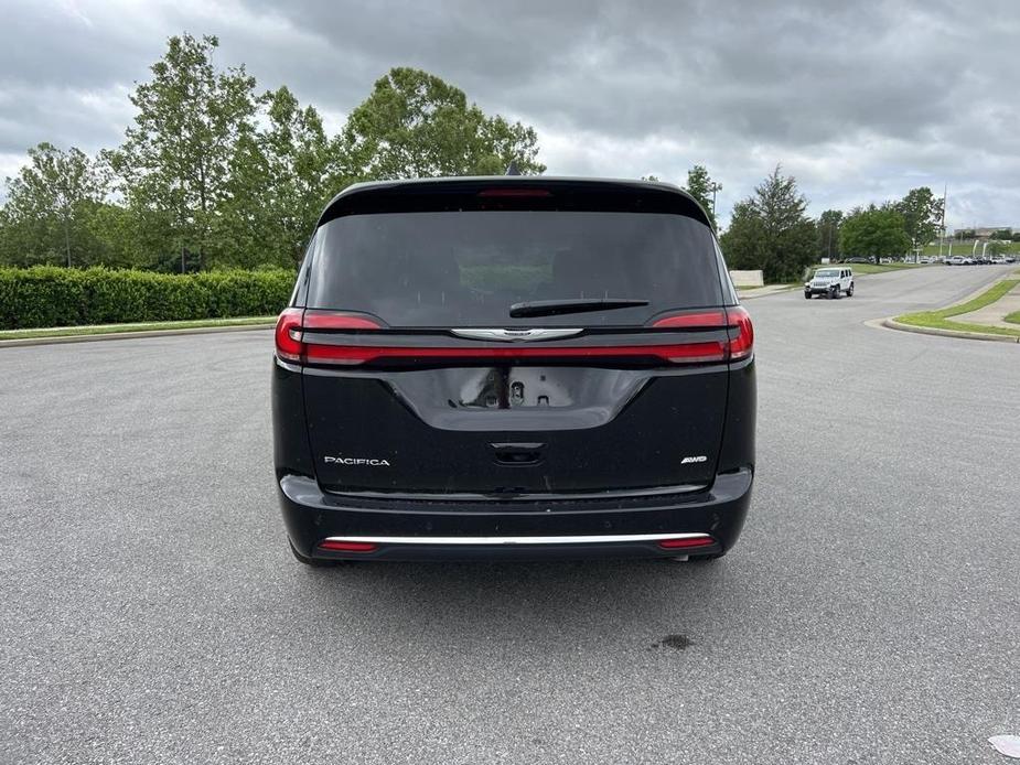 new 2024 Chrysler Pacifica car, priced at $40,473