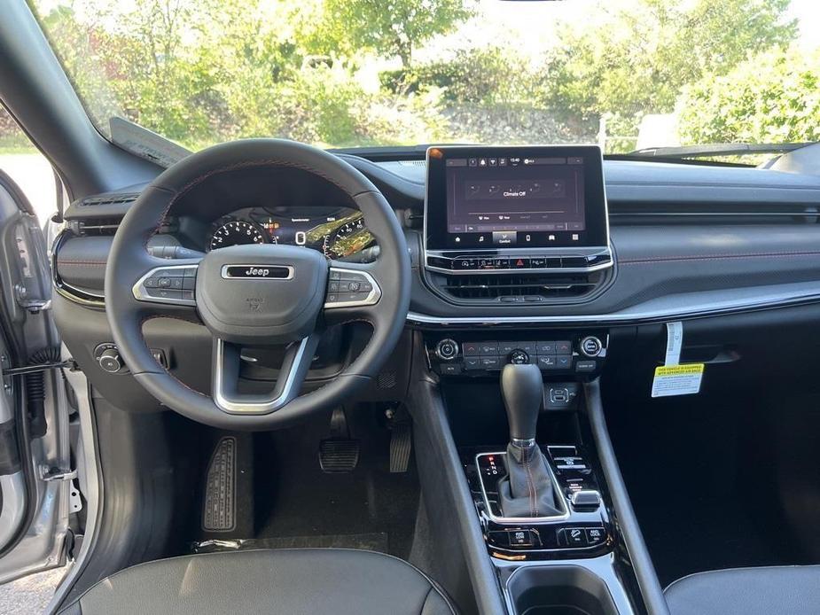 new 2025 Jeep Compass car, priced at $34,160