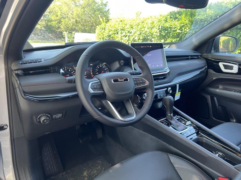 new 2025 Jeep Compass car, priced at $34,160