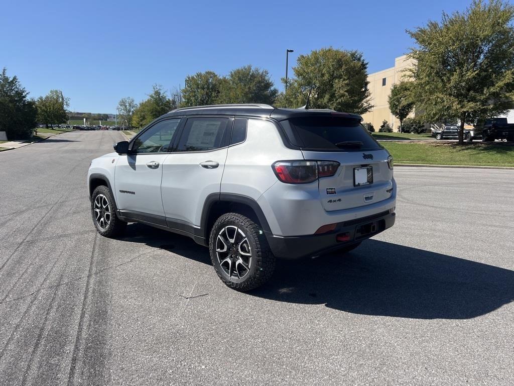 new 2025 Jeep Compass car, priced at $34,160