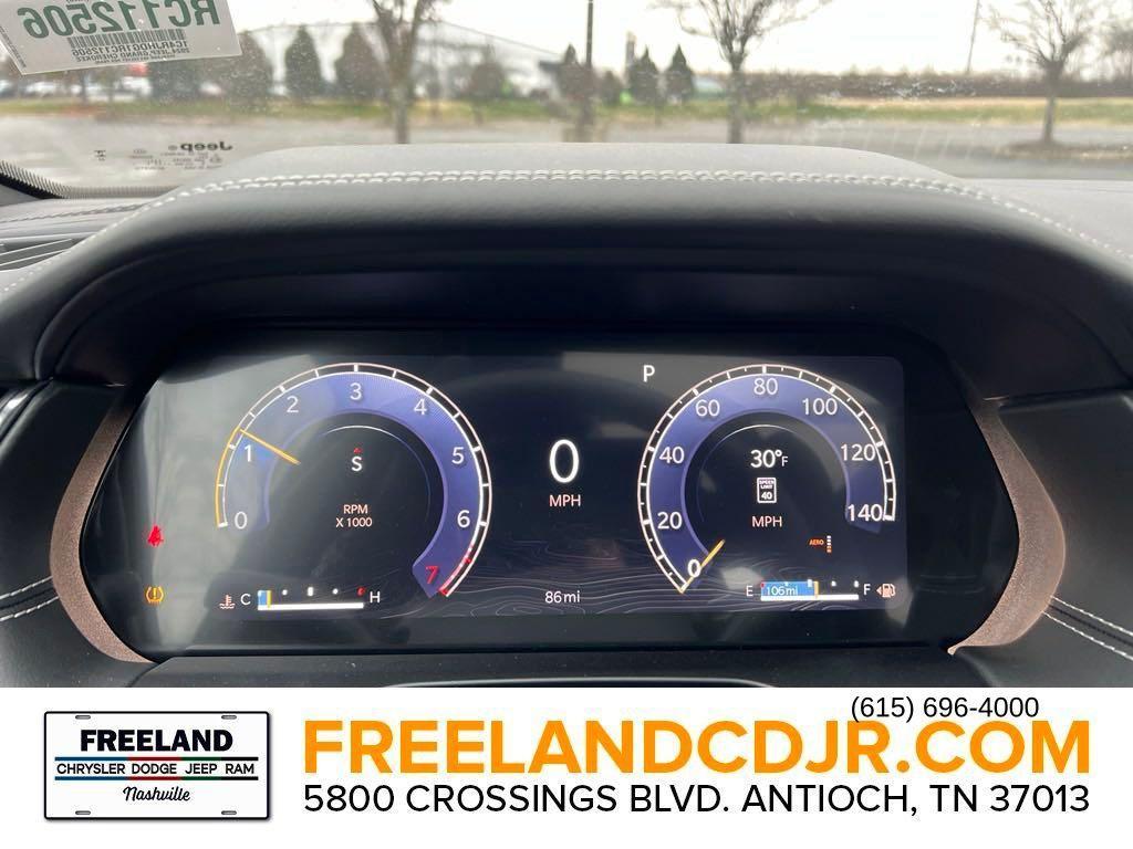 new 2024 Jeep Grand Cherokee car, priced at $58,670