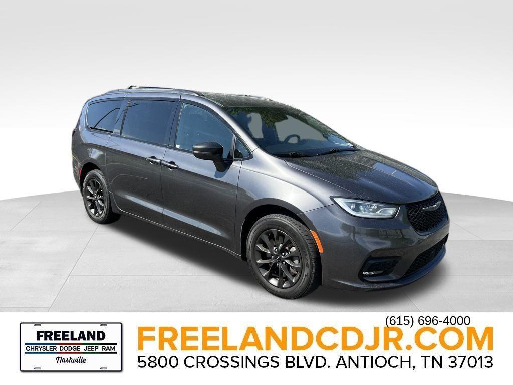 used 2022 Chrysler Pacifica car, priced at $25,940