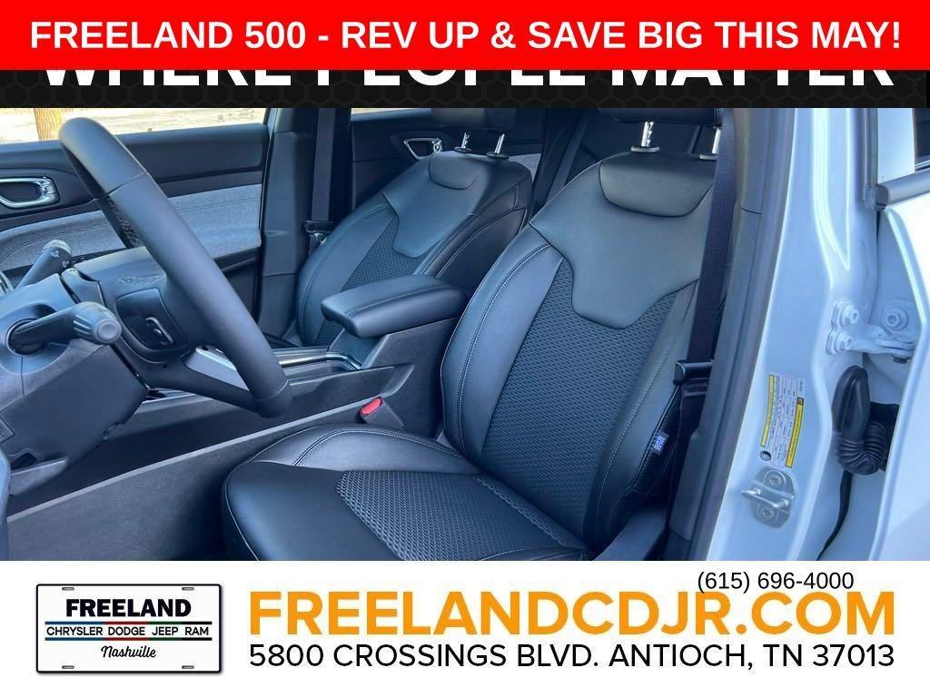 new 2025 Jeep Compass car, priced at $25,514