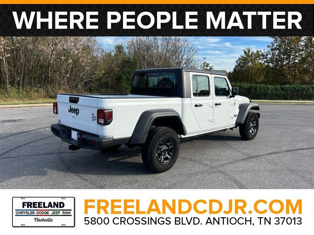 new 2024 Jeep Gladiator car, priced at $38,262