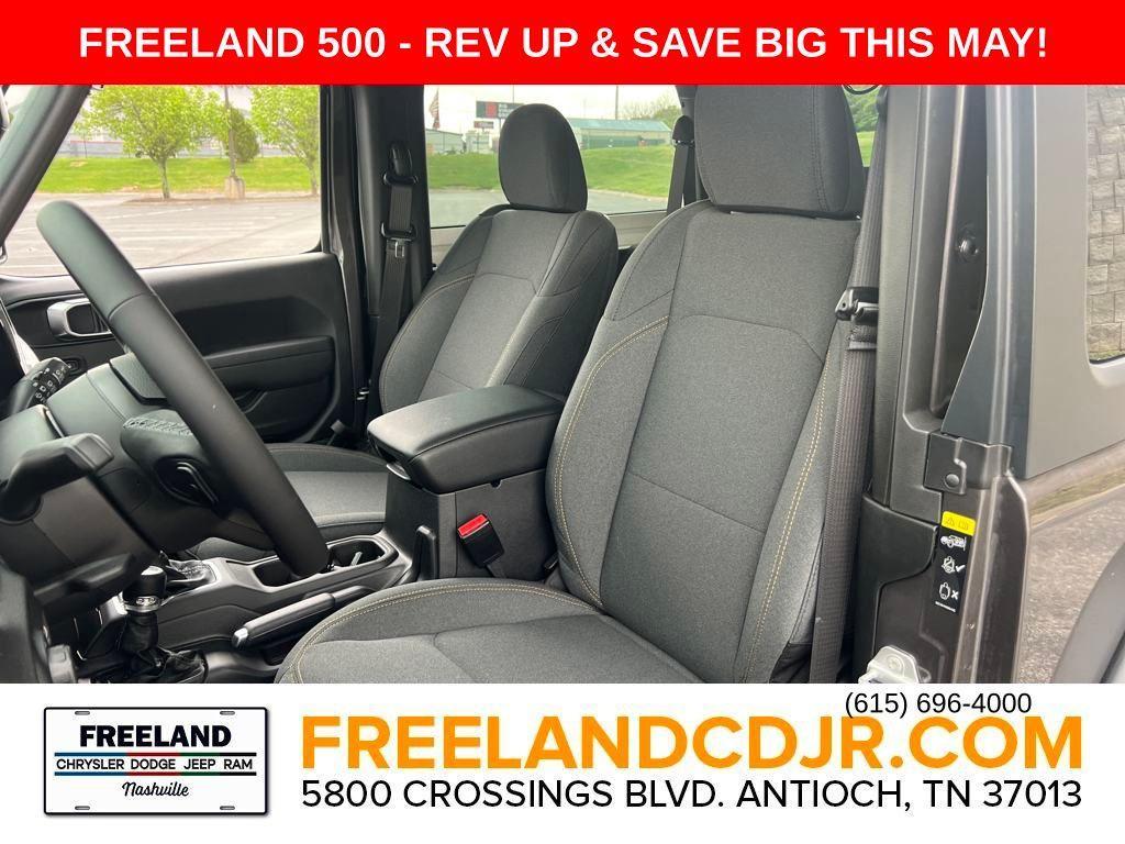 new 2025 Jeep Wrangler car, priced at $42,170