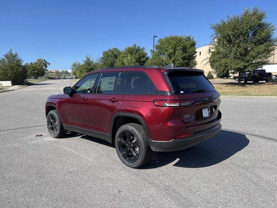 new 2024 Jeep Grand Cherokee car, priced at $41,588