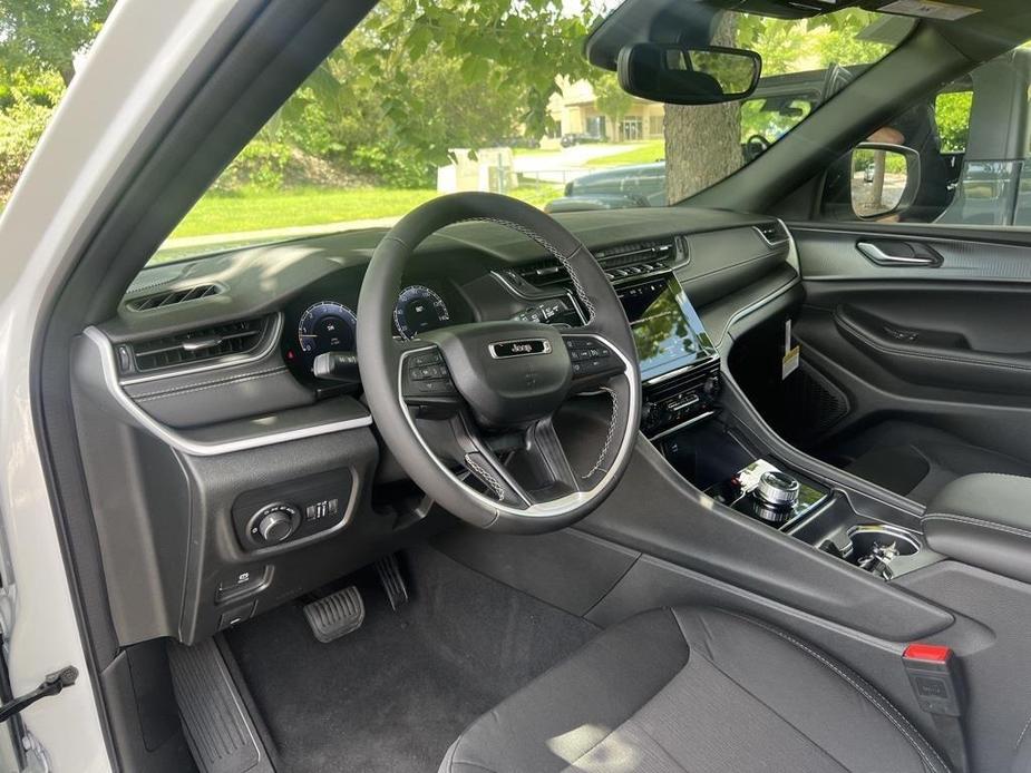 new 2024 Jeep Grand Cherokee car, priced at $34,978