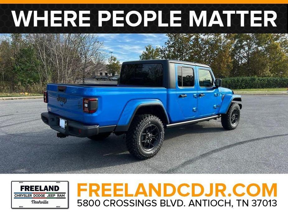 new 2024 Jeep Gladiator car, priced at $44,321