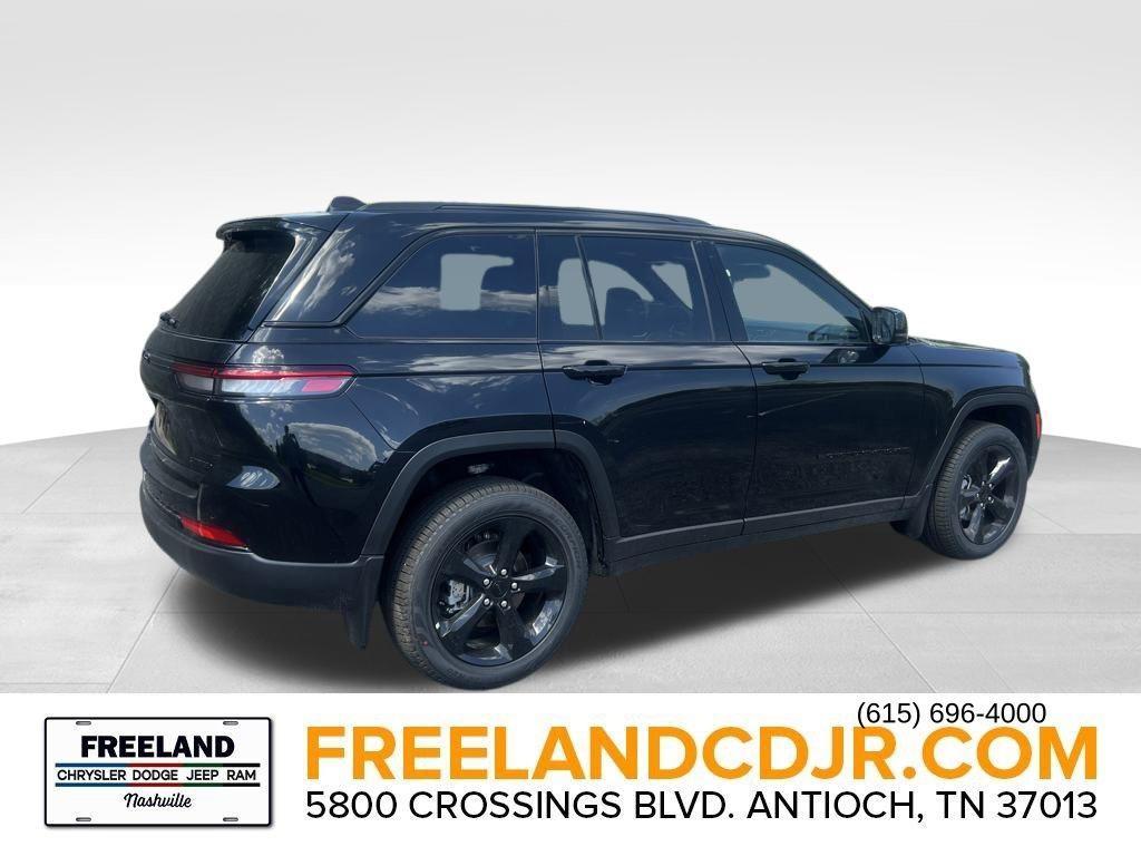 new 2025 Jeep Grand Cherokee car, priced at $52,880