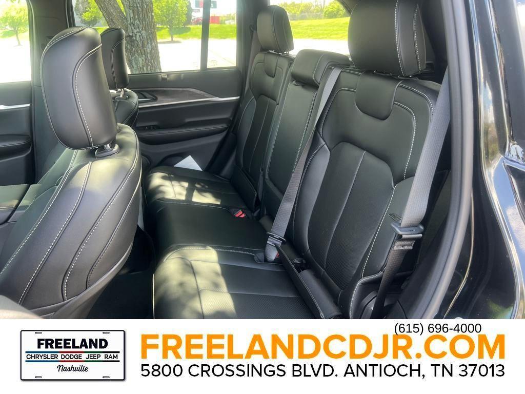 new 2025 Jeep Grand Cherokee car, priced at $52,880