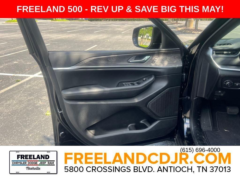 new 2025 Jeep Grand Cherokee car, priced at $52,766