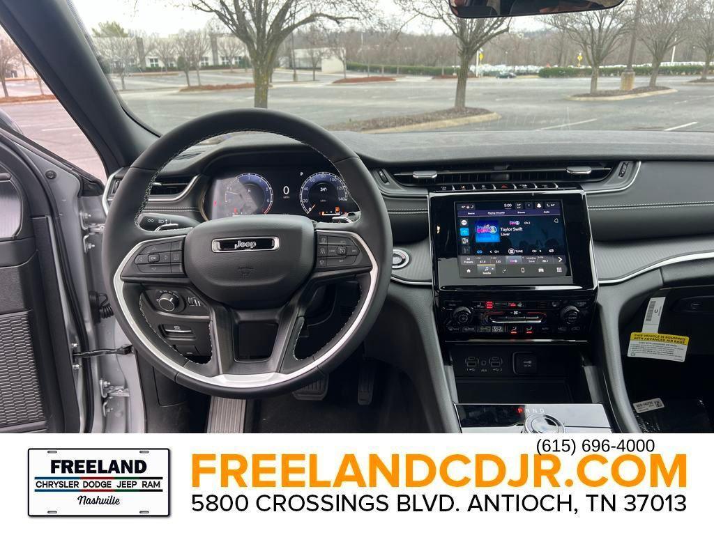 new 2025 Jeep Grand Cherokee car, priced at $41,817
