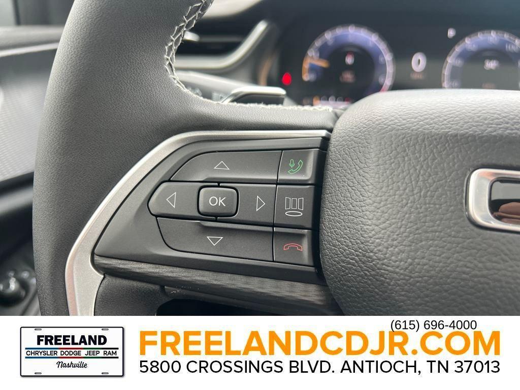 new 2025 Jeep Grand Cherokee car, priced at $41,817