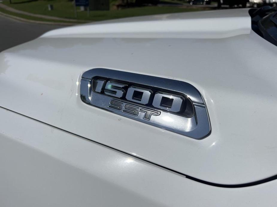 new 2025 Ram 1500 car, priced at $45,351