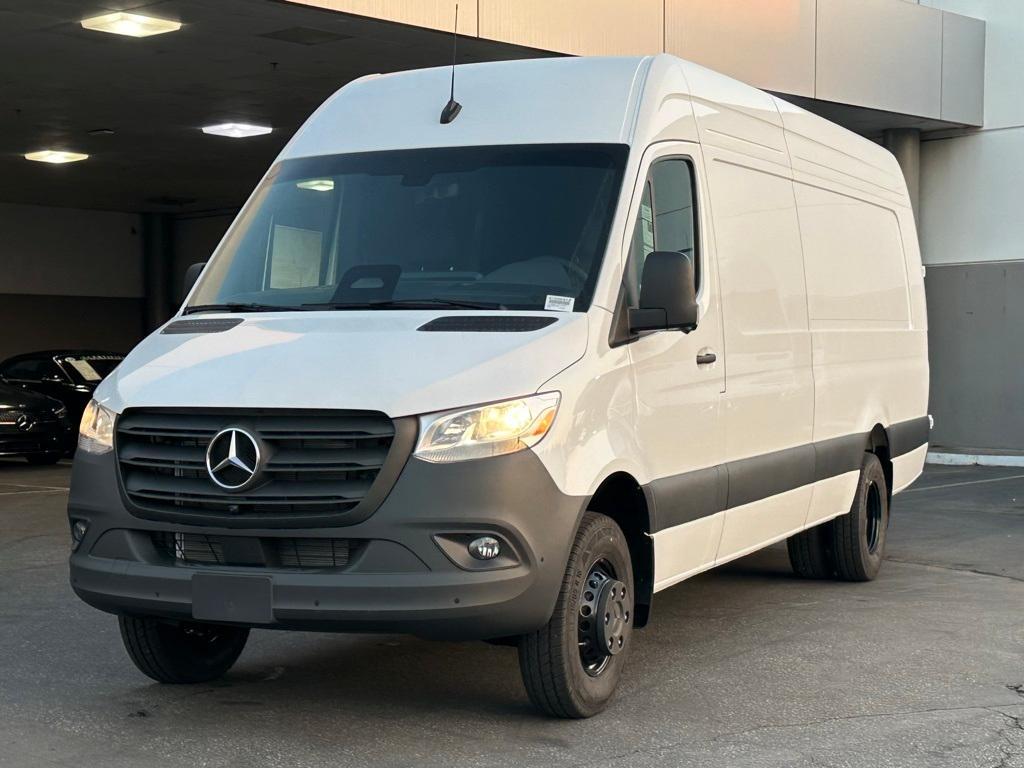 new 2025 Mercedes-Benz Sprinter 3500 car, priced at $78,231