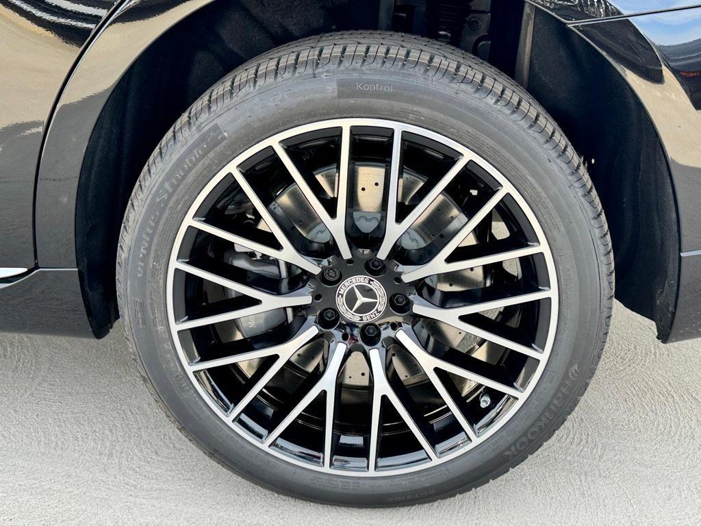 new 2024 Mercedes-Benz S-Class car, priced at $147,020