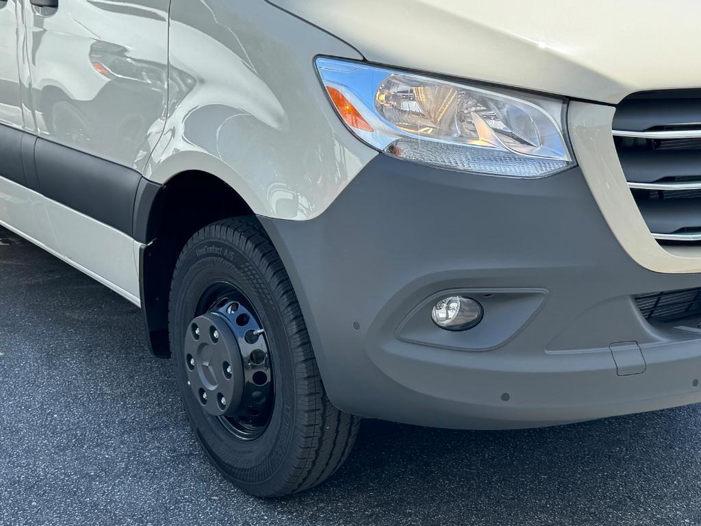 new 2025 Mercedes-Benz Sprinter 3500 car, priced at $76,113