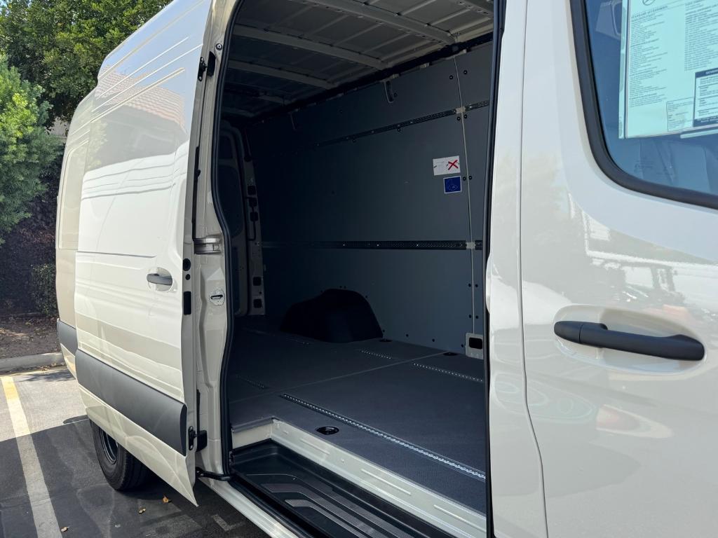 new 2025 Mercedes-Benz Sprinter 3500 car, priced at $76,113