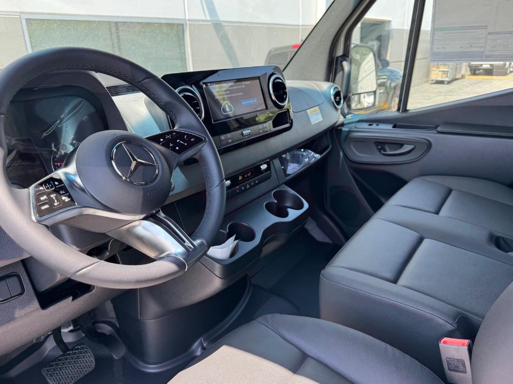 new 2025 Mercedes-Benz Sprinter 3500 car, priced at $76,113