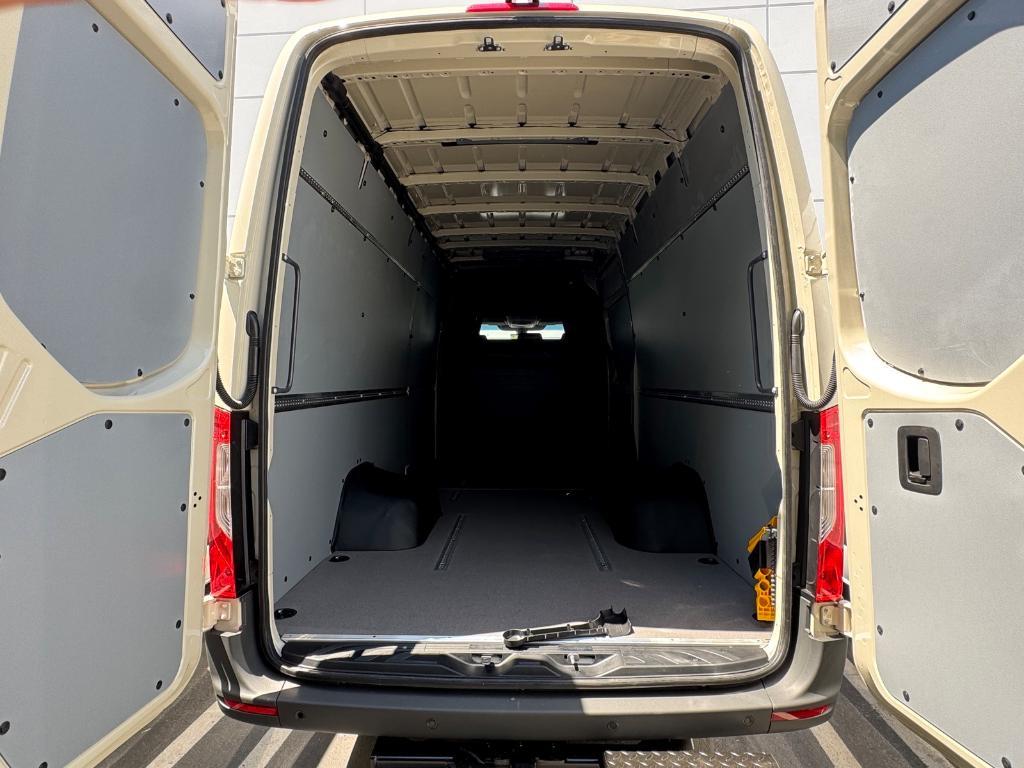 new 2025 Mercedes-Benz Sprinter 3500 car, priced at $76,113