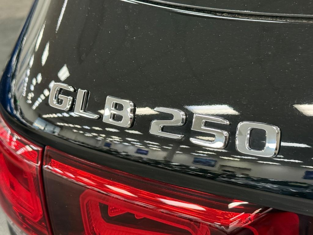 used 2021 Mercedes-Benz GLB 250 car, priced at $24,999