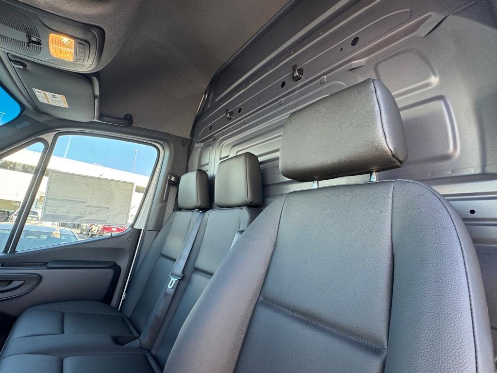 new 2026 Mercedes-Benz Sprinter 2500 car, priced at $67,168