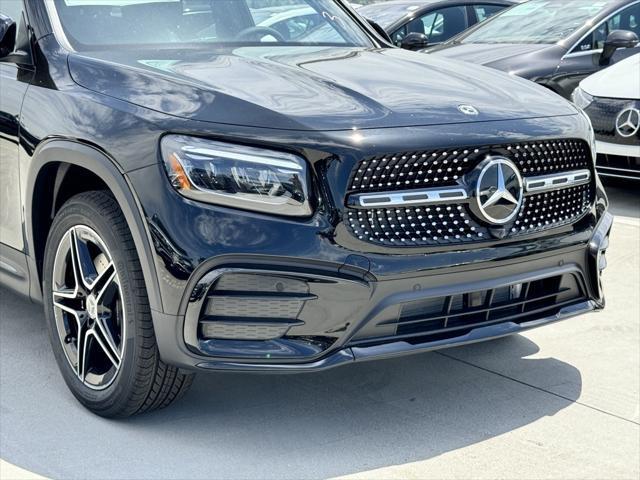 new 2024 Mercedes-Benz GLB 250 car, priced at $53,200