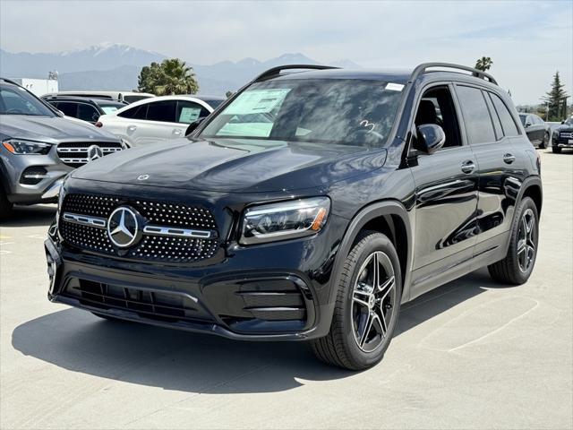 new 2024 Mercedes-Benz GLB 250 car, priced at $53,200