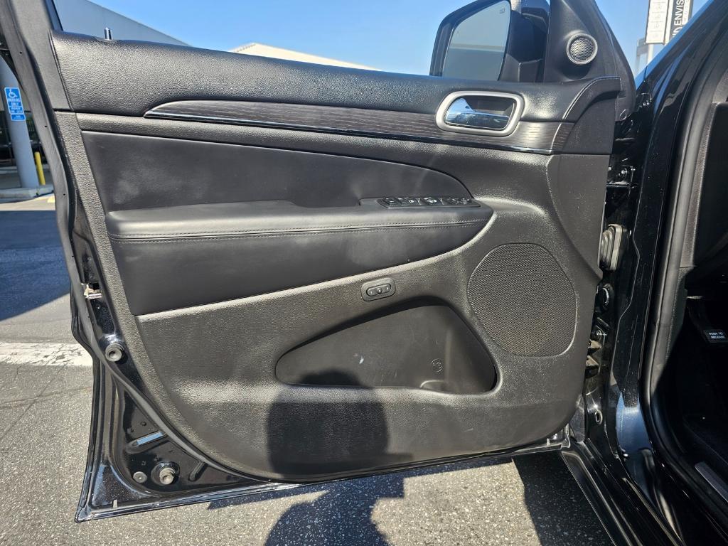 used 2018 Jeep Grand Cherokee car, priced at $19,999