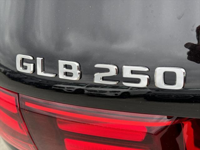 new 2024 Mercedes-Benz GLB 250 car, priced at $49,490