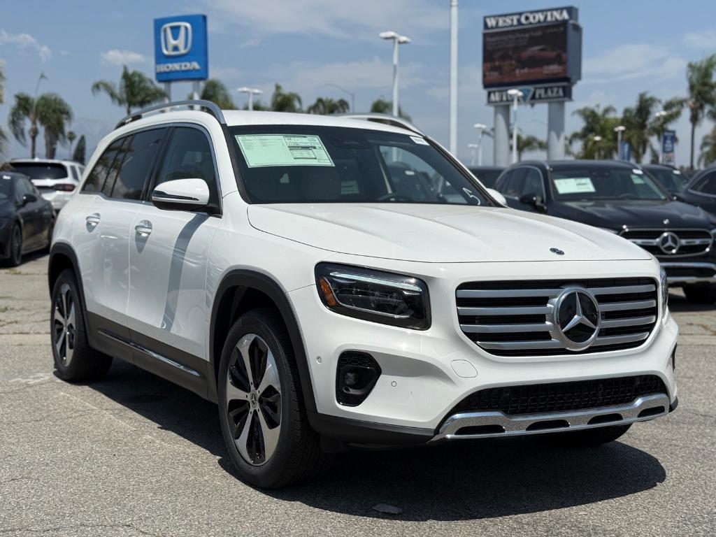 new 2025 Mercedes-Benz GLB 250 car, priced at $49,520