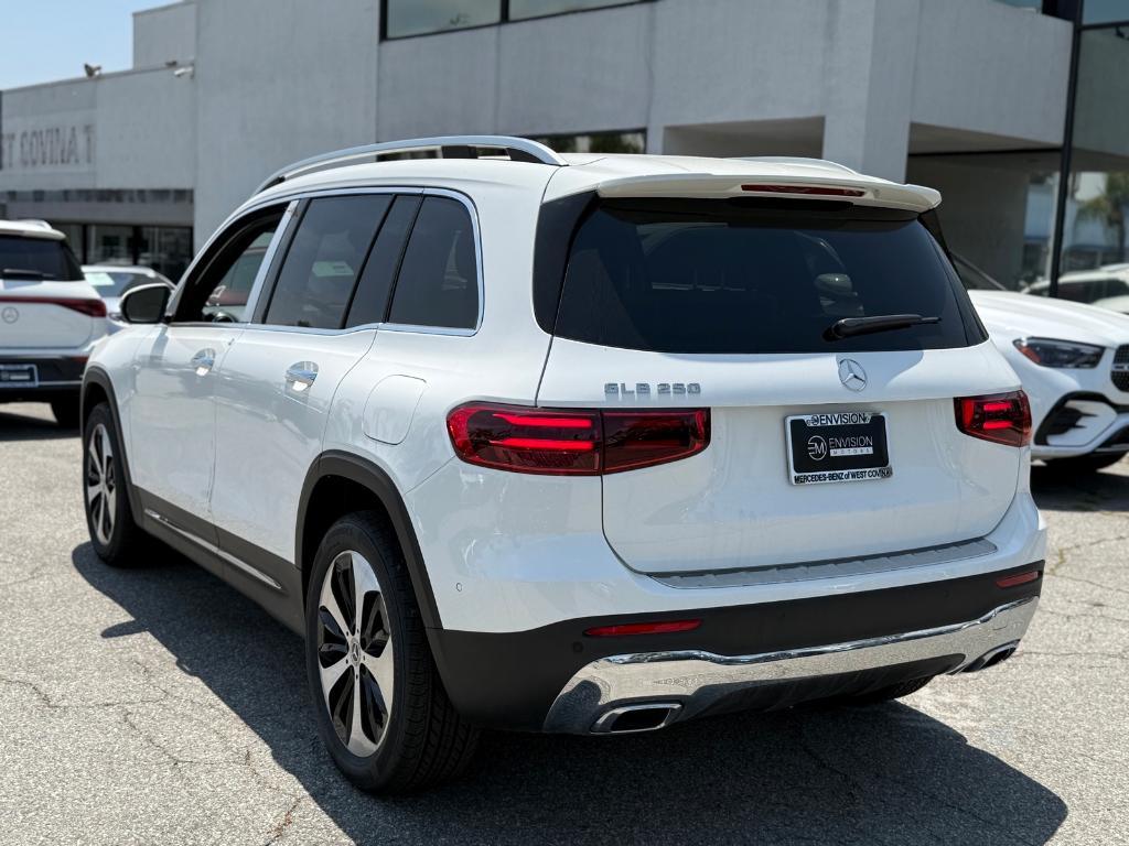 new 2025 Mercedes-Benz GLB 250 car, priced at $49,520